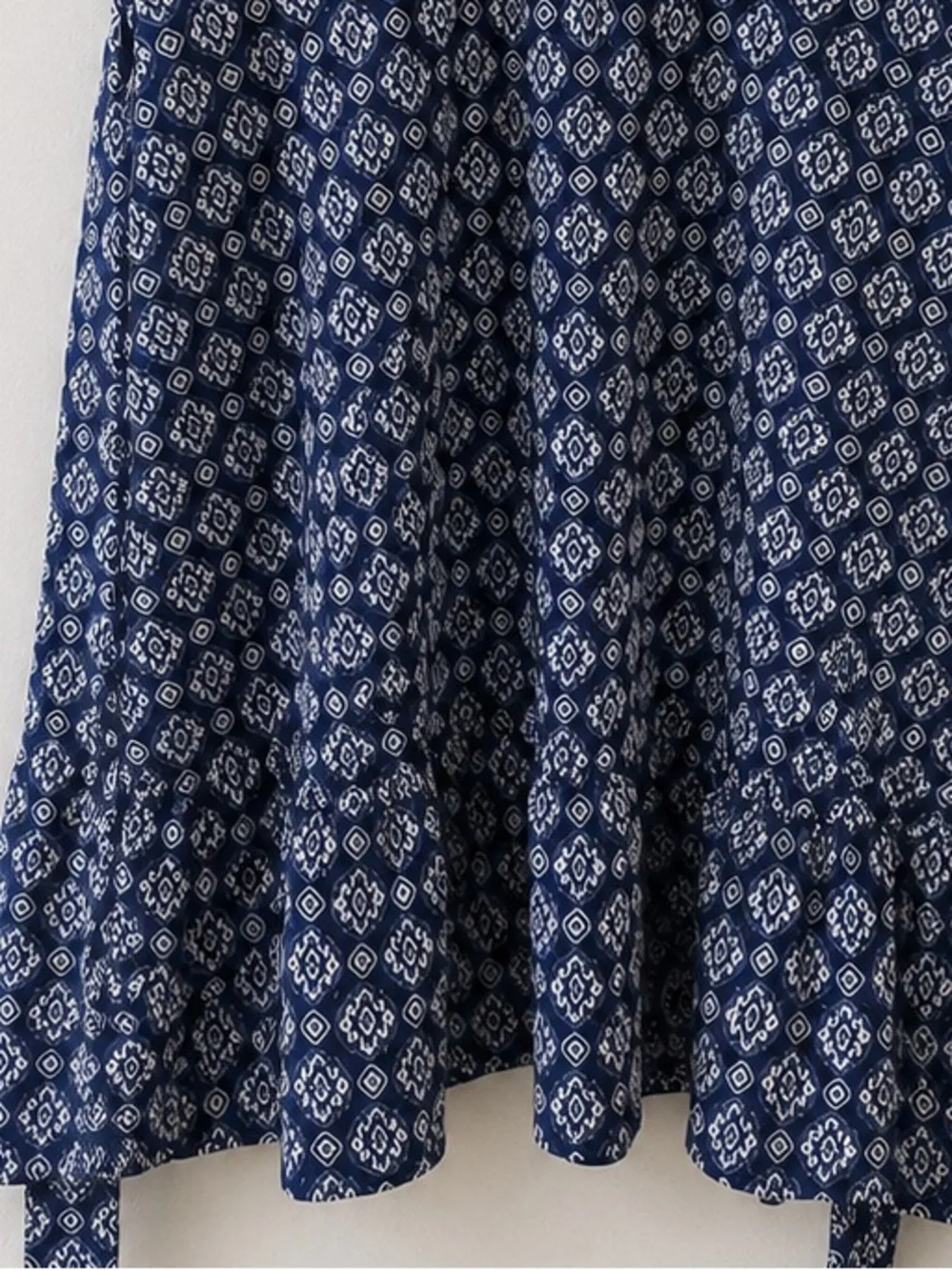 MICHAEL Michael Kors Knit Ruffle Hem Dress L Navy Blue Geometric Sleeveless